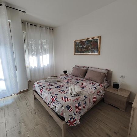 Appartamento C&Y Torelli 1 Новара Экстерьер фото
